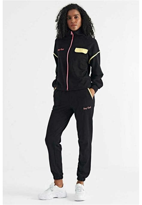 zalando joggingpak dames